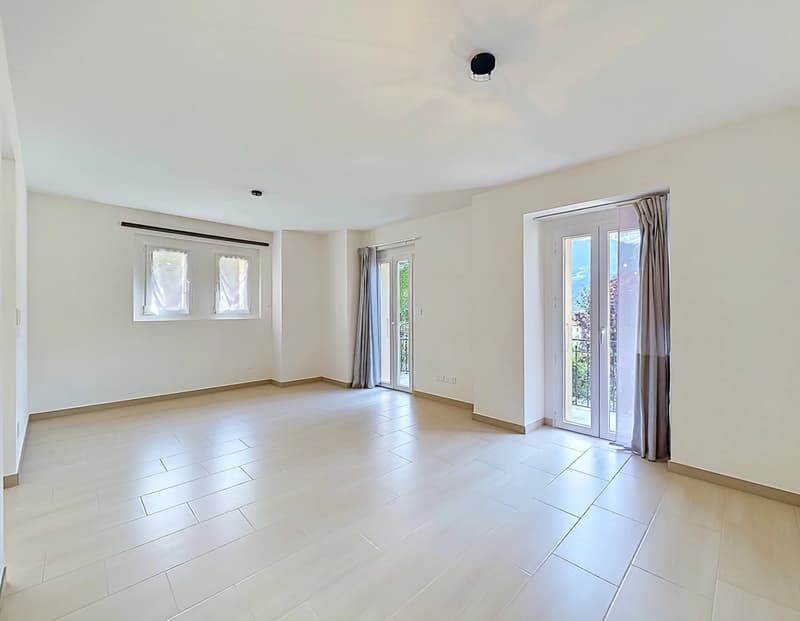 Exclusivité - Splendide maison de village rénovée, jardin et piscine (4)