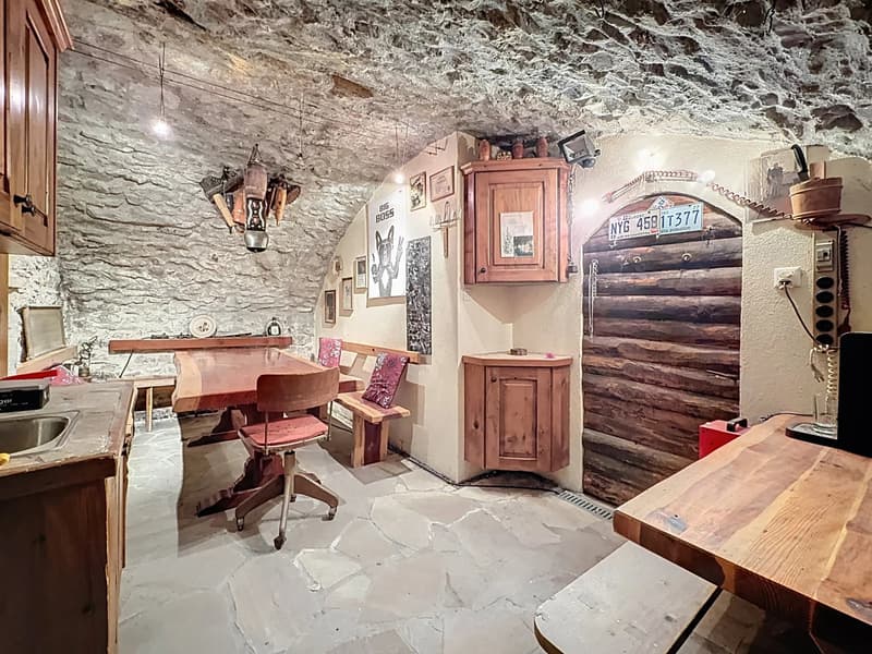 Splendid village house in Savièse (2)