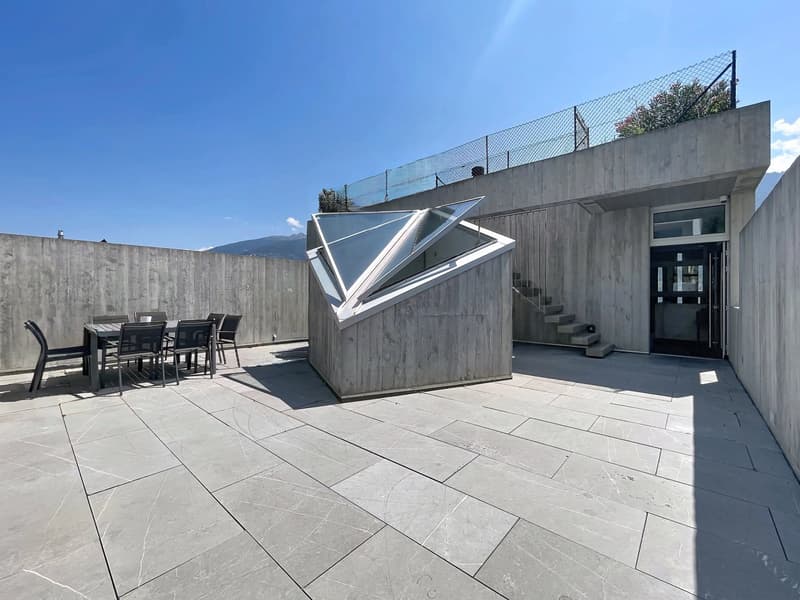 Contemporänes Anwesen mit Panoramadach (12)