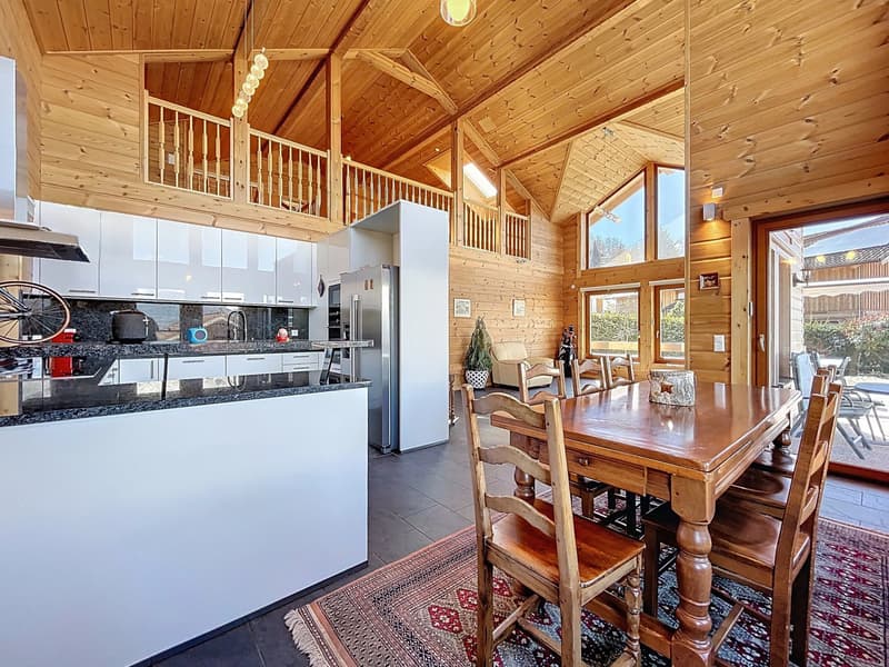 Chalet contemporain avec vue imprenable sur les Alpes (4)