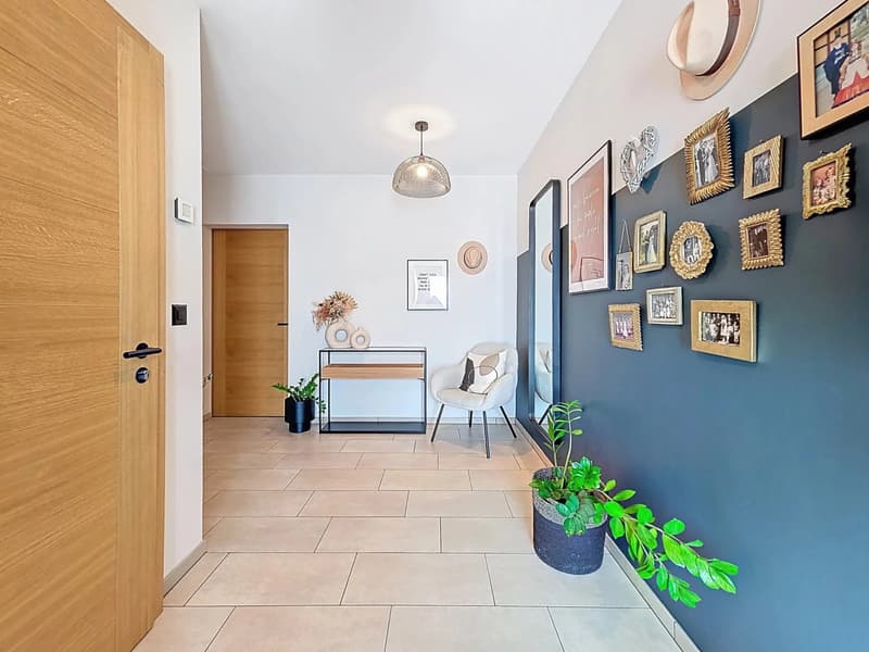 Villa contemporaine entre élégance, confort et nature (7)