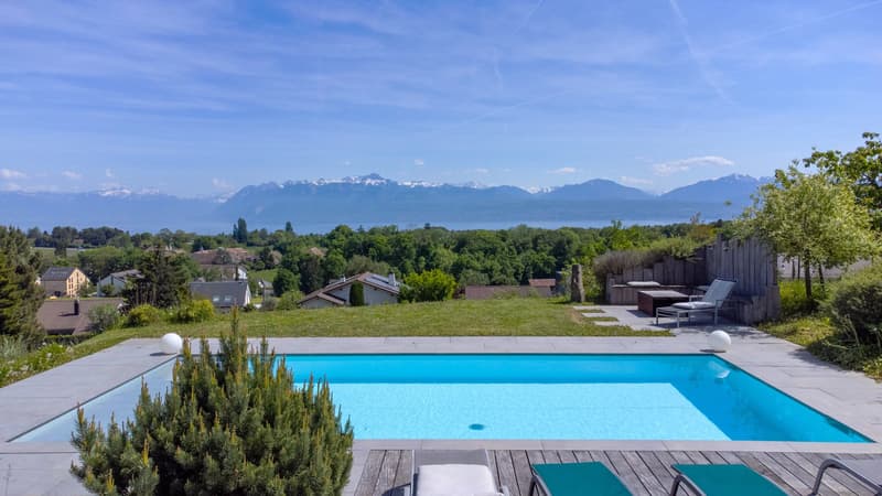 Luxury, modernity and breathtaking view of the Lake! (10)