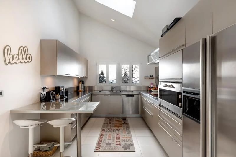 Chalet avec une vue imprenable et potentiel exceptionnel (3)