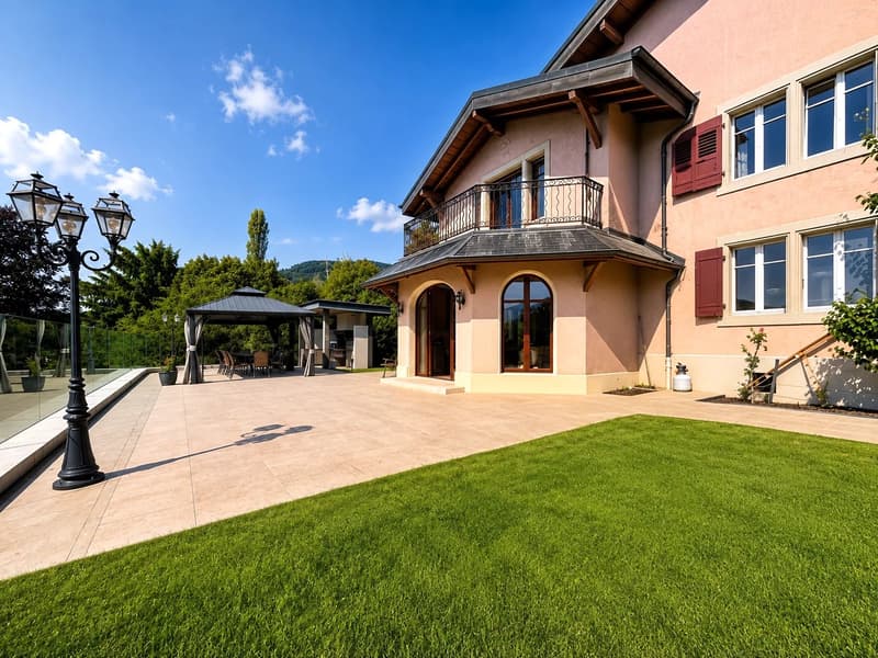Propriété avec vue panoramique et rendement locatif (2)