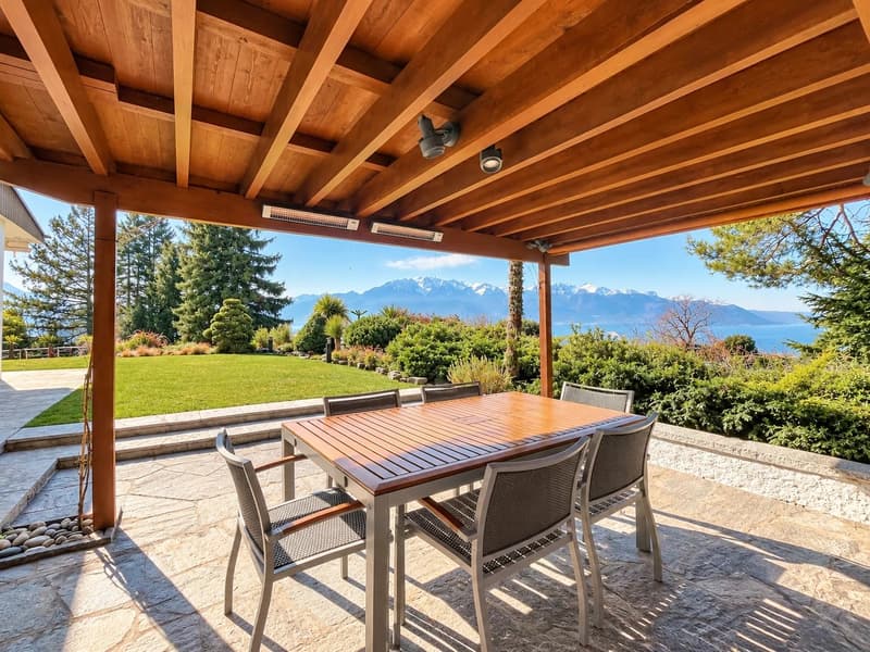 Propriété d'exception de 7.5 pièces avec piscine (7)