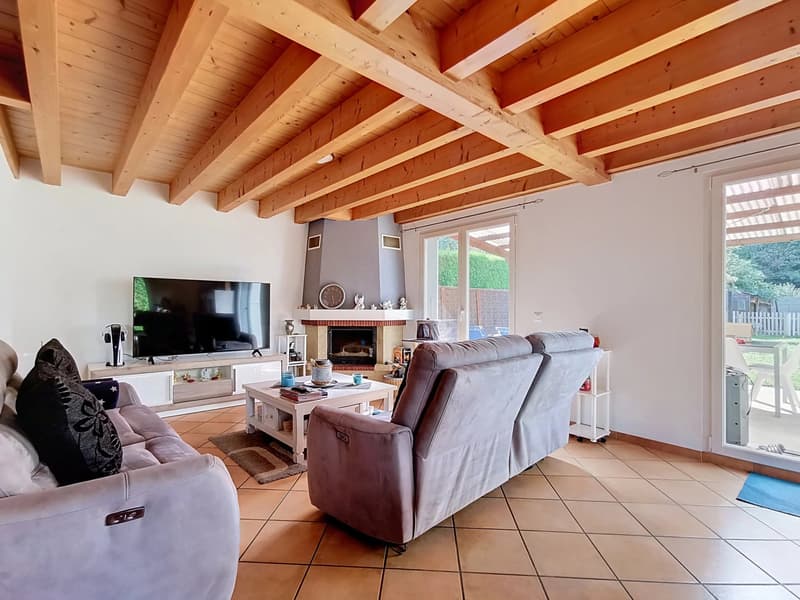 Une maison pensée pour la vie de famille, entre lac et montagnes ! (3)