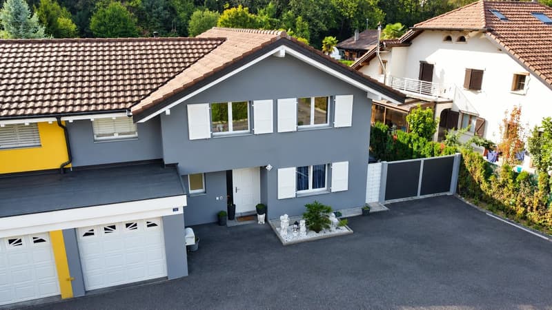 Une maison pensée pour la vie de famille, entre lac et montagnes ! (1)