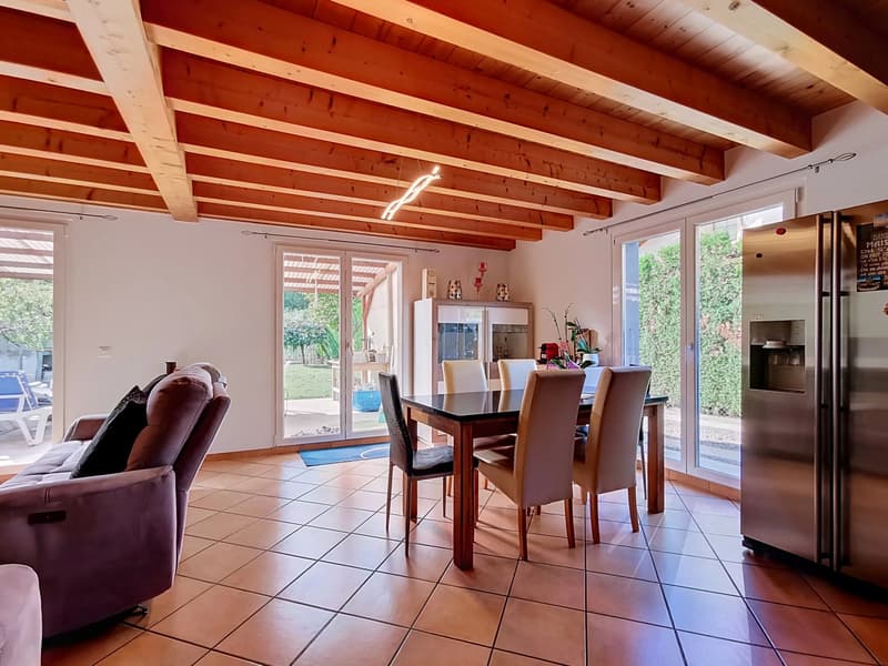 Une maison pensée pour la vie de famille, entre lac et montagnes ! (2)