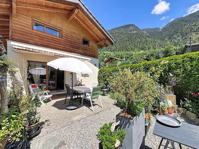 Magnifique villa-chalet familiale avec jardin et terrasse ensoleillée (2)