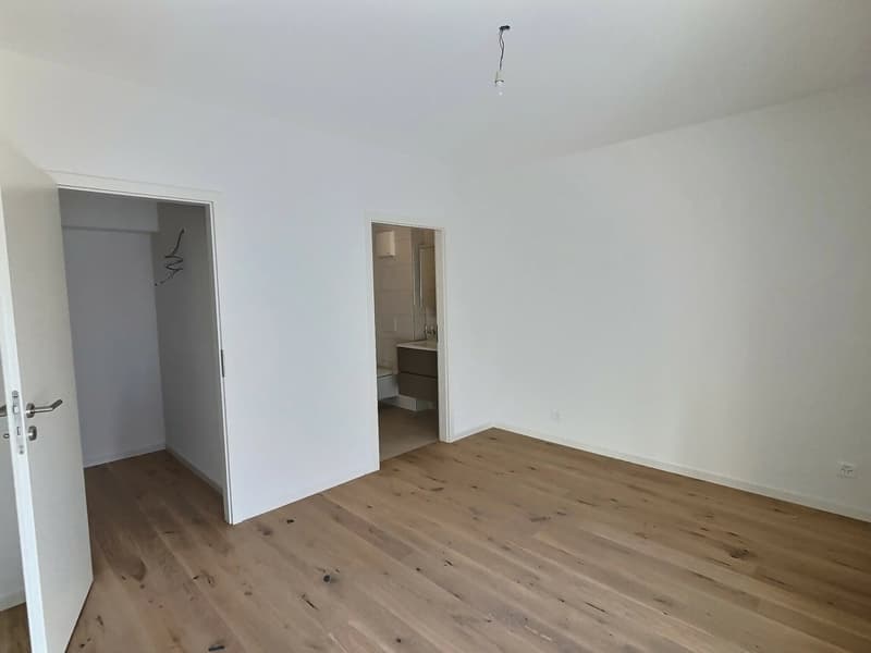24 29 Magnificent 4.5-room apartment on the ground floor - Large terrace (6)