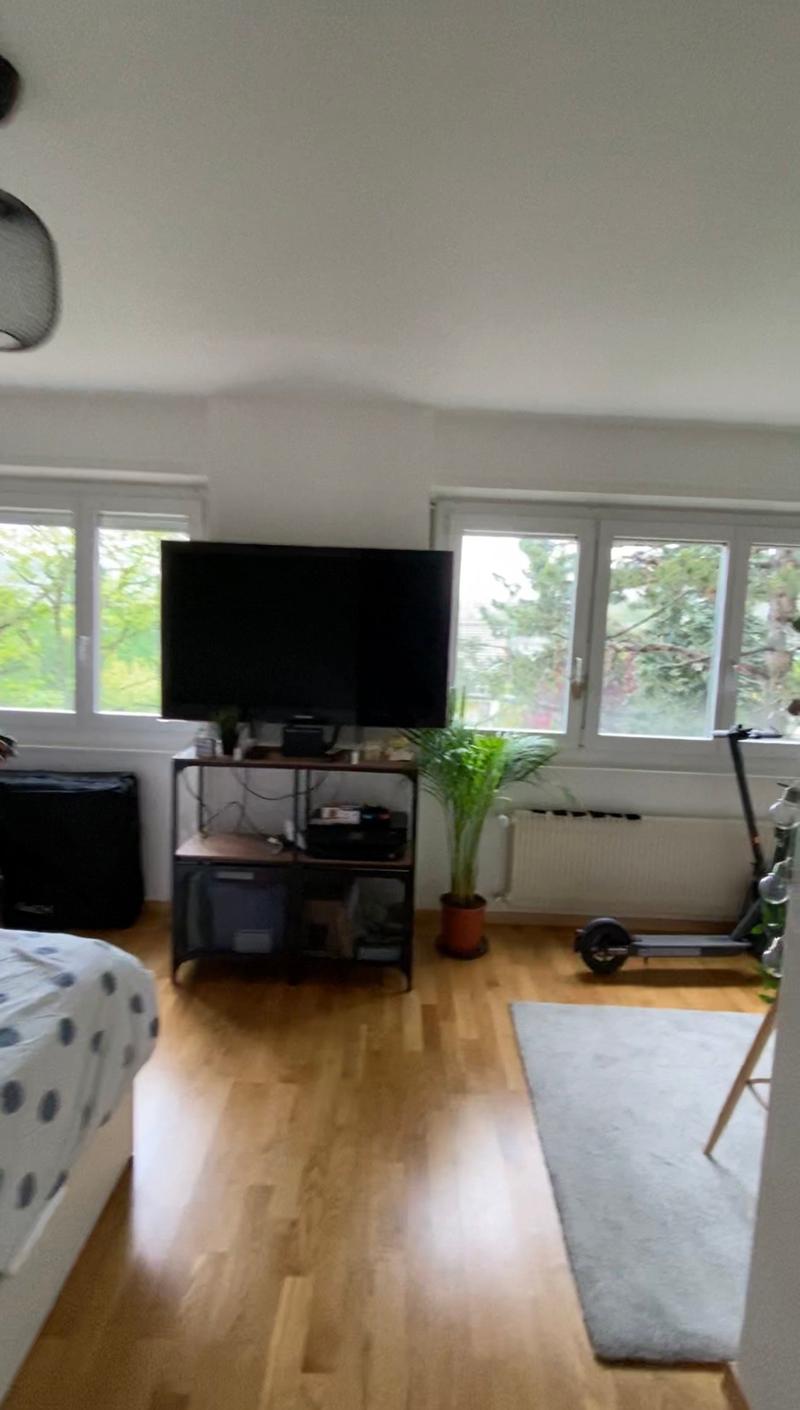Spacieux studio dans immeuble avec piscine dans un cadre verdoyant (9)