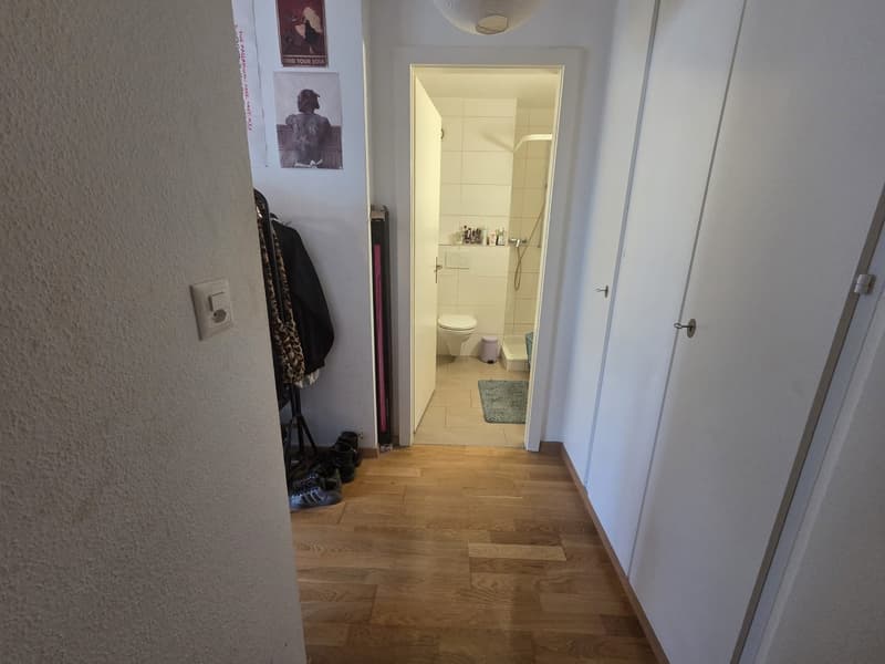 Spacieux studio dans immeuble avec piscine dans un cadre verdoyant (2)