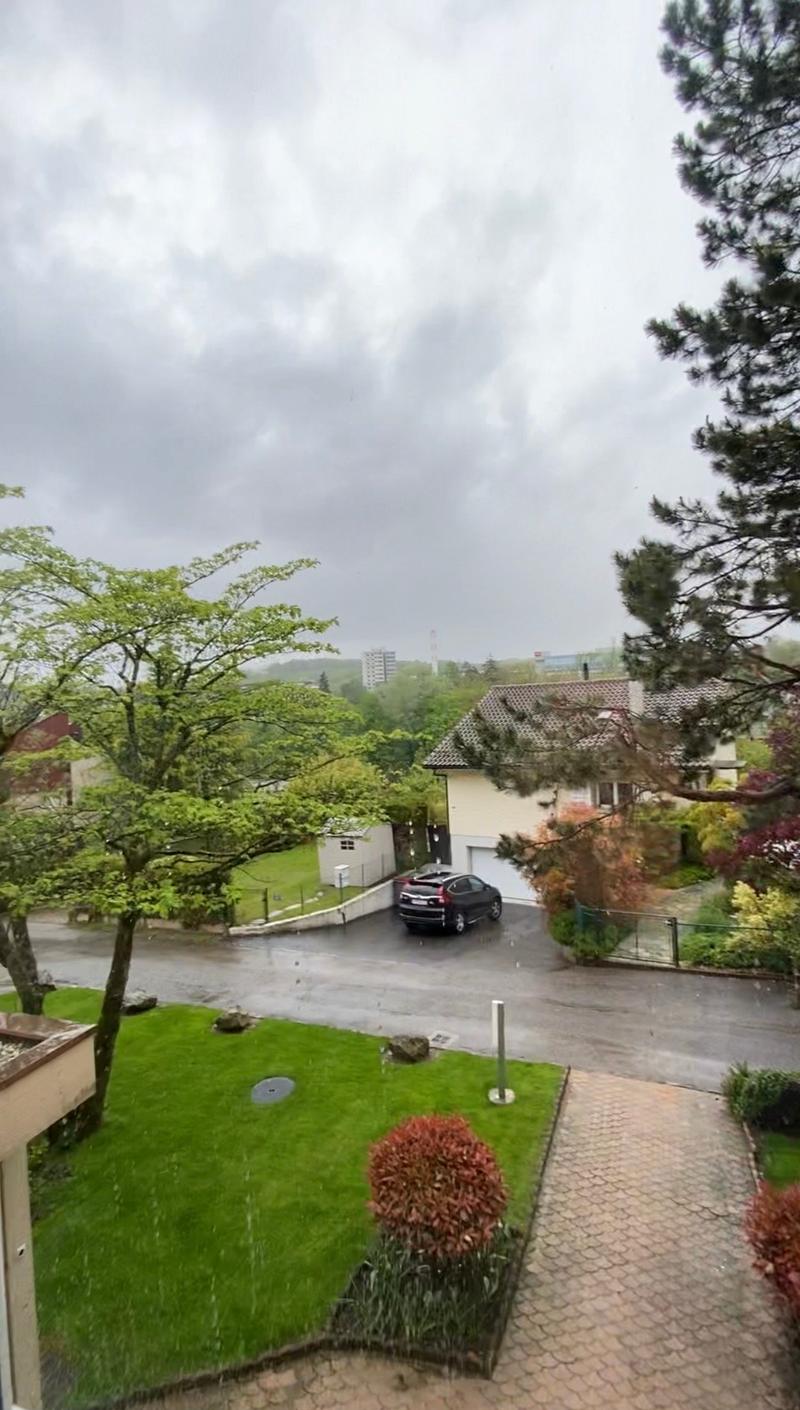 Spacieux studio dans immeuble avec piscine dans un cadre verdoyant (4)