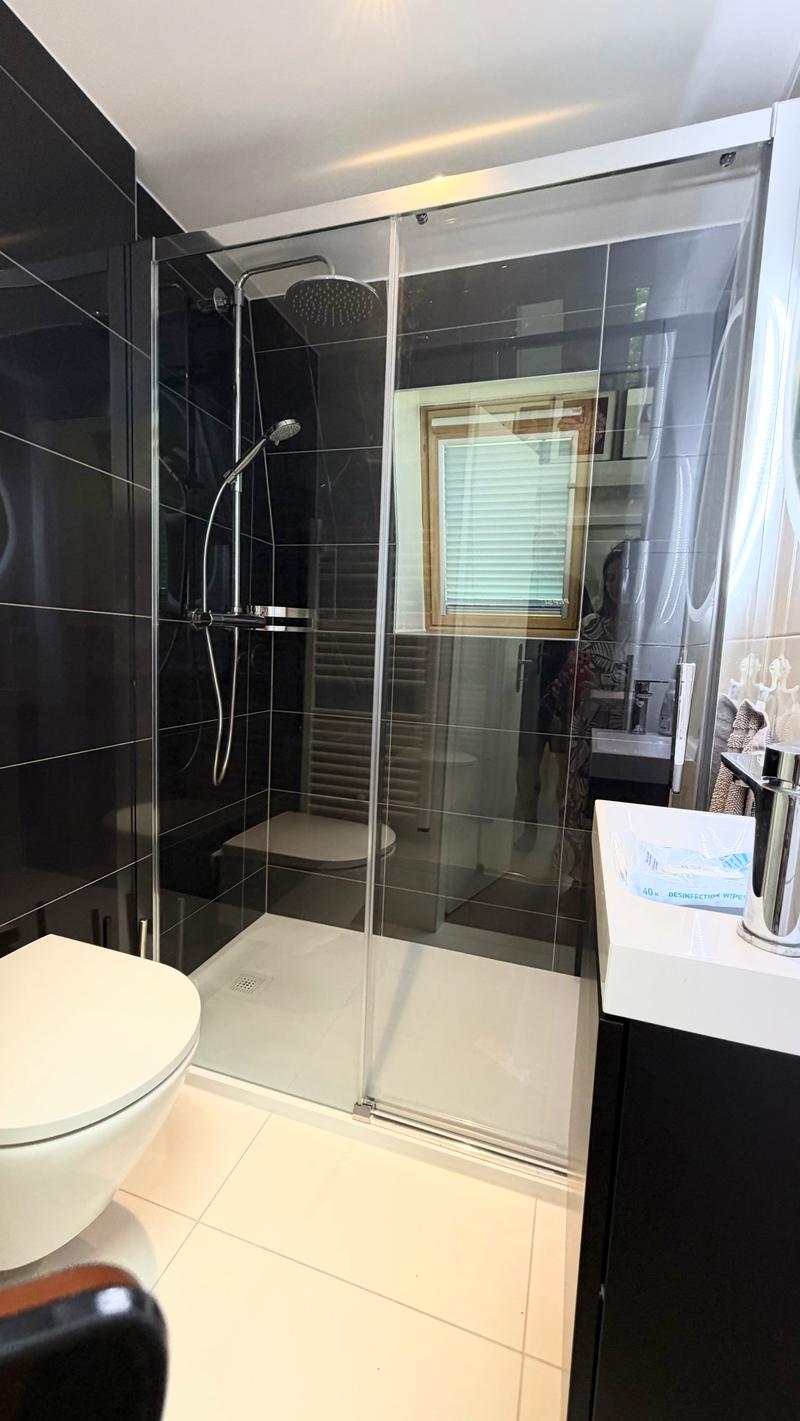 Bright villa of standing in an exceptional setting in Grandvaux, with a view of the lake and the vineyards (8)