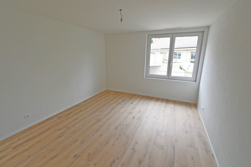 Neue 3.5-Zimmer-Wohnung mit Balkon in Neuchâtel (8)