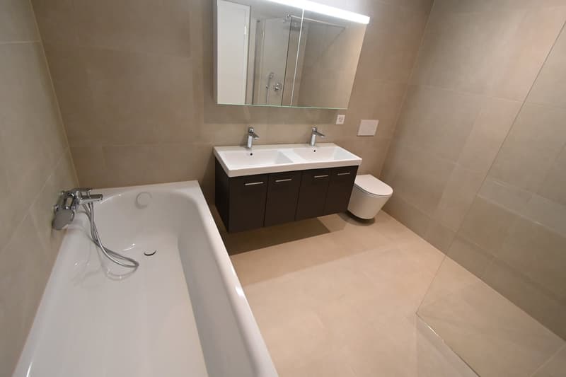 Appartement neuf de 3.5 pièces avec balcon et garage à Neuchâtel (6)