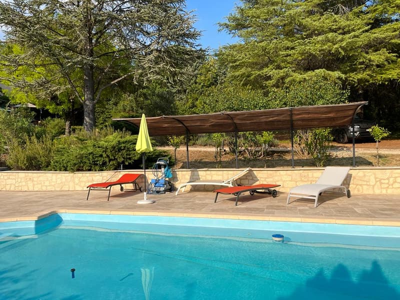 Charmante villa en pierre à Dauphin – 7 pièces avec piscine et grand terrain (8)