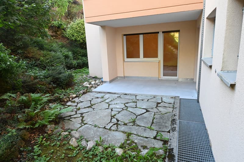 Appartement 2.5 pièces lumineux avec terrasse à Neuchâtel (1)