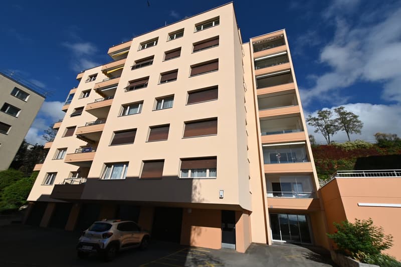 Appartement 2.5 pièces lumineux avec terrasse à Neuchâtel (3)