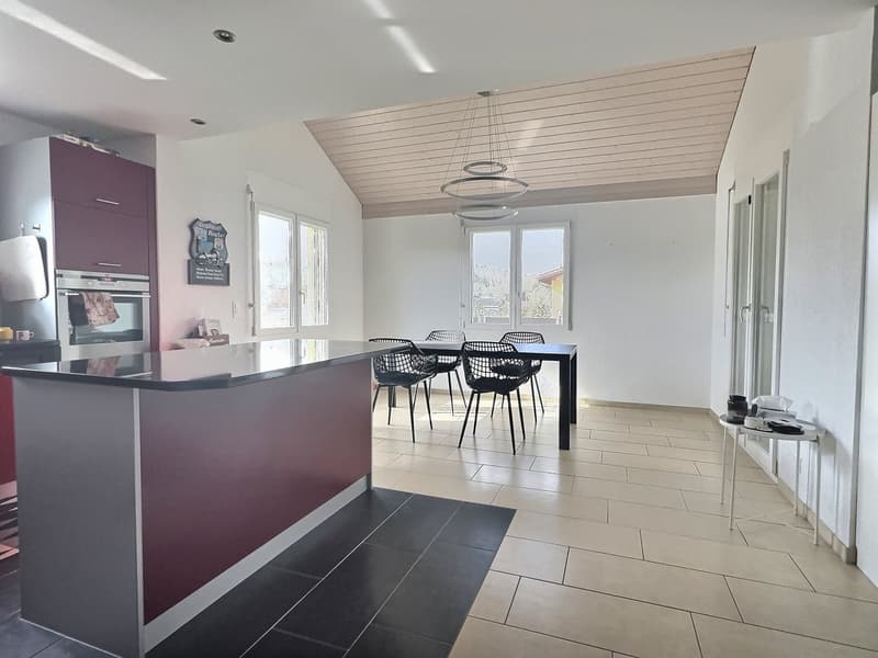 Beautiful individual villa in absolute calm with geothermal energy in Domdidier (4)