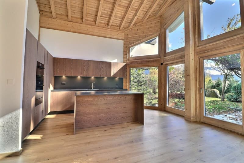 Renovated chalet with pretty garden and view (2)