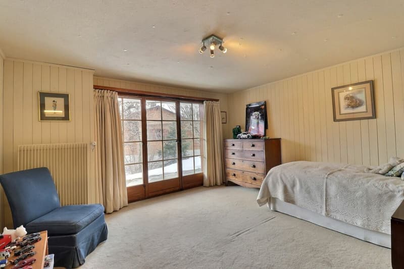 Three-story chalet in the residential complex with panoramic views of the Alps. (21)