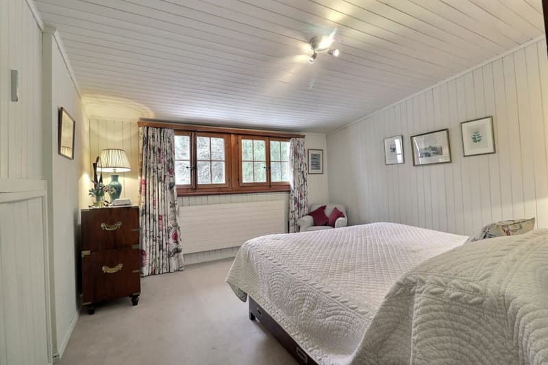 Three-story chalet in the residential complex with panoramic views of the Alps. (16)