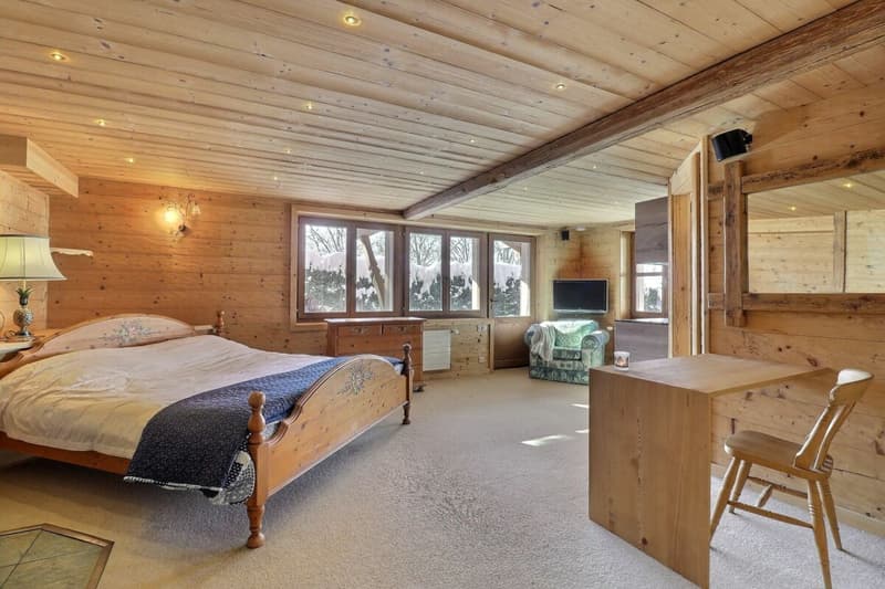 Chalet in Villars center (18)