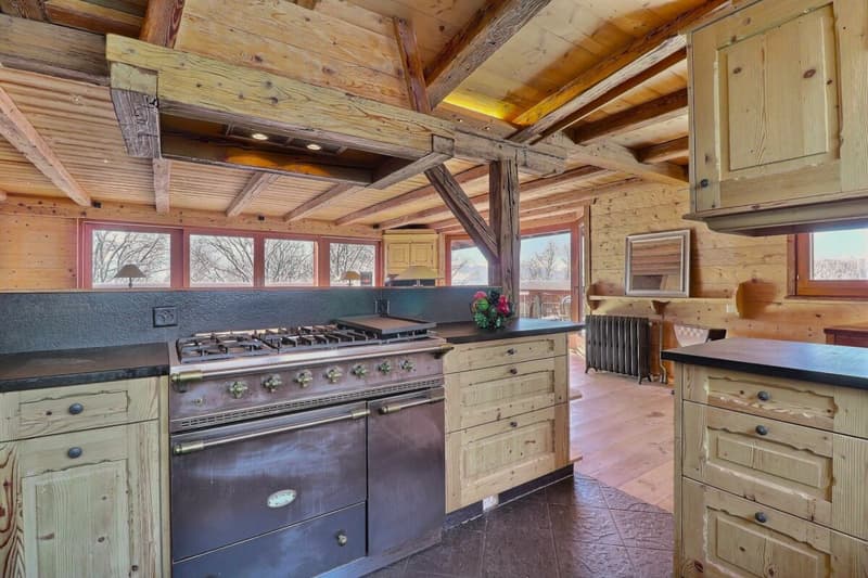 Chalet in Villars center (7)