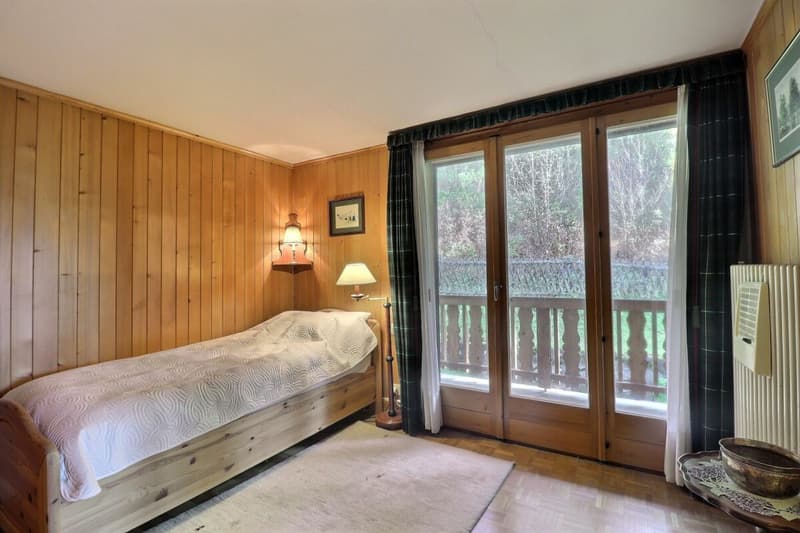 9-room chalet, close to the centre (14)