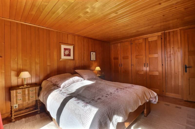9-room chalet, close to the centre (22)