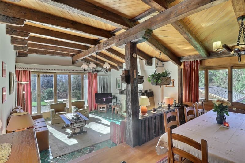 9-room chalet, close to the centre (8)