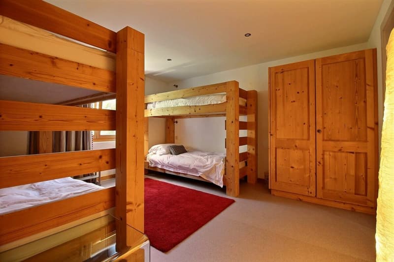 5 bedroom chalet - Villars center (13)