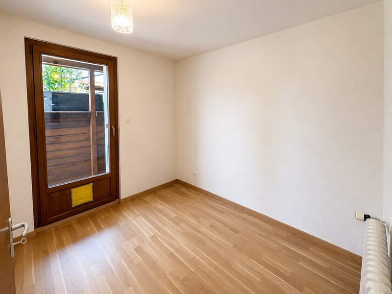Charmanter Duplex-Wohnung mit 4.5 Zimmern im Erdgeschoss (7)