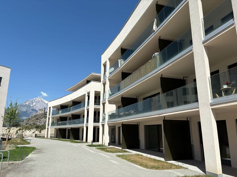 Büros mit Schaufenster im Herzen eines neuen, attraktiven Viertels (7)