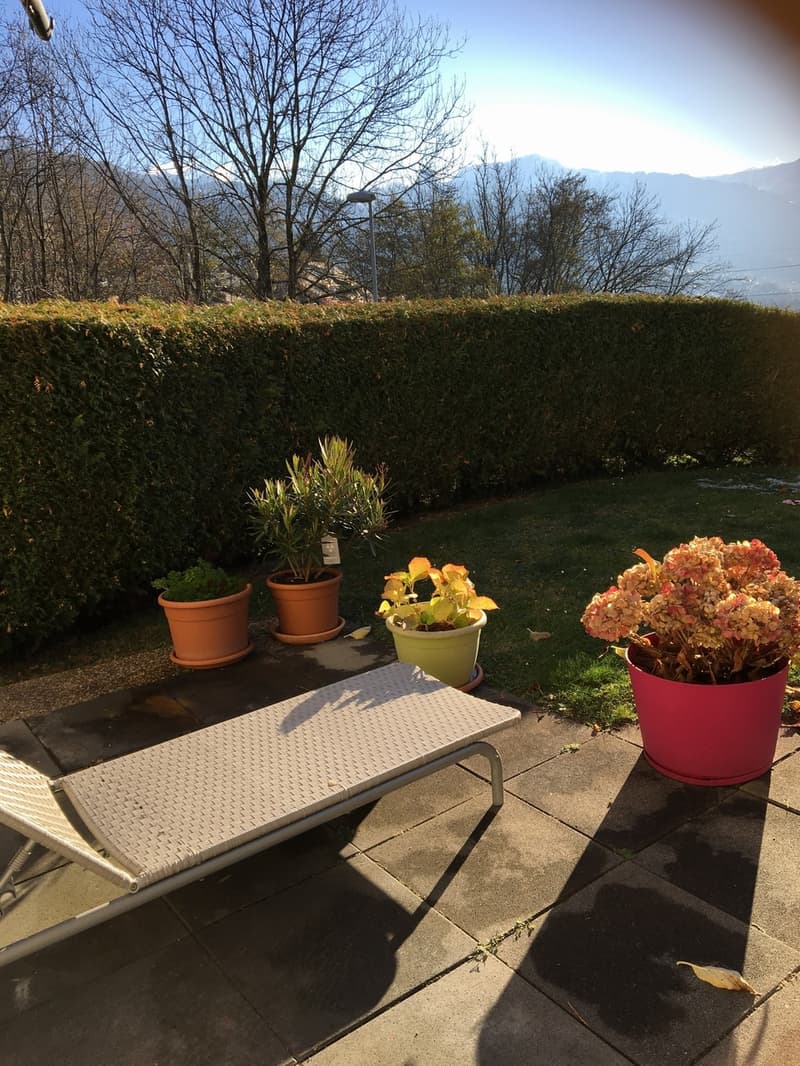 5.5 room duplex apartment with terrace in Jongny (5)