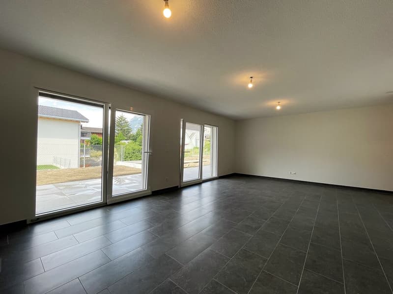 Geräumige 3.5-Zimmer-Wohnung mit Terrasse und Garten (2)