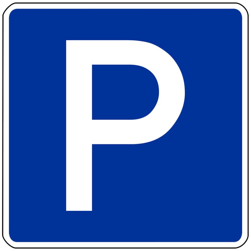Posto auto interno in un parcheggio sicuro (1)
