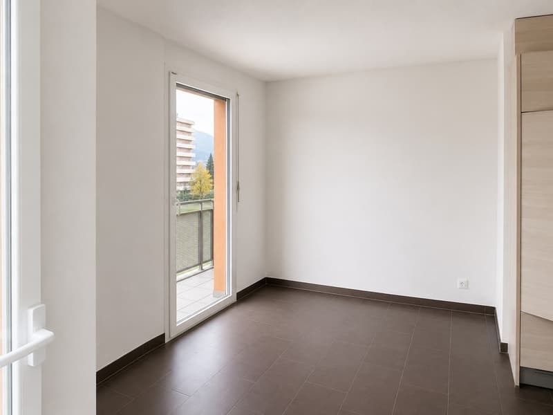 Bellissimo 4.5 locali luminoso in attico con balcone - Conthey (3)