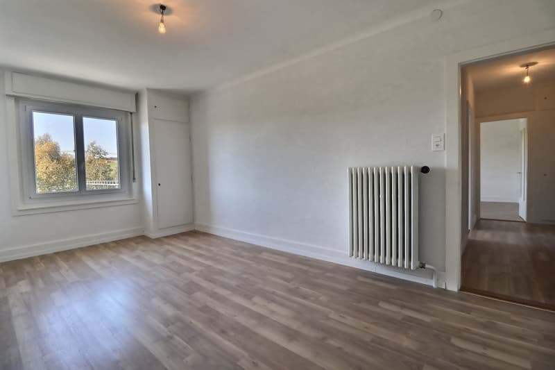 Incantevole appartamento di 2.5 locali di 56 m2 in affitto a Romont (4)
