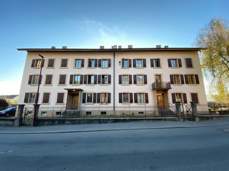 Schönes 3-Zimmer-Apartment im Zentrum von Lucens (1)