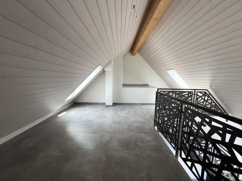 Prächtiges 3.5-Zimmer-Duplex mit großem Balkon in Poliez-le-Grand (2)