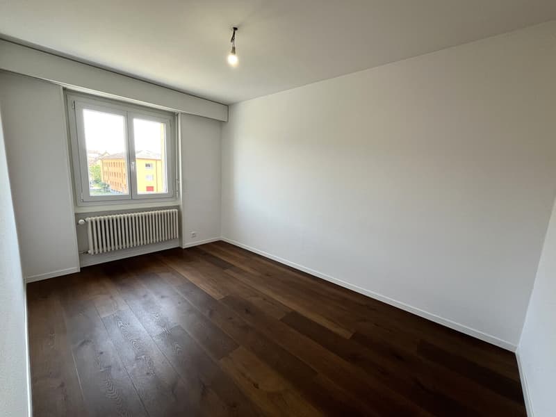 Schönes 3.5-Zimmer-Apartment mit Balkon in Payerne (4)