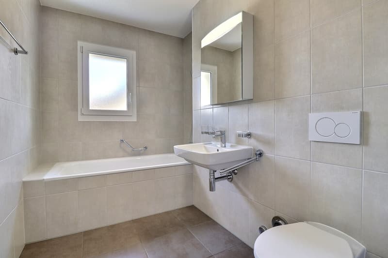Prächtige 4.5-Zimmer-Wohnung mit 96 m2 und großem Balkon (4)