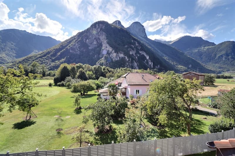 Prächtige 4.5-Zimmer-Wohnung mit 96 m2 und großem Balkon (6)