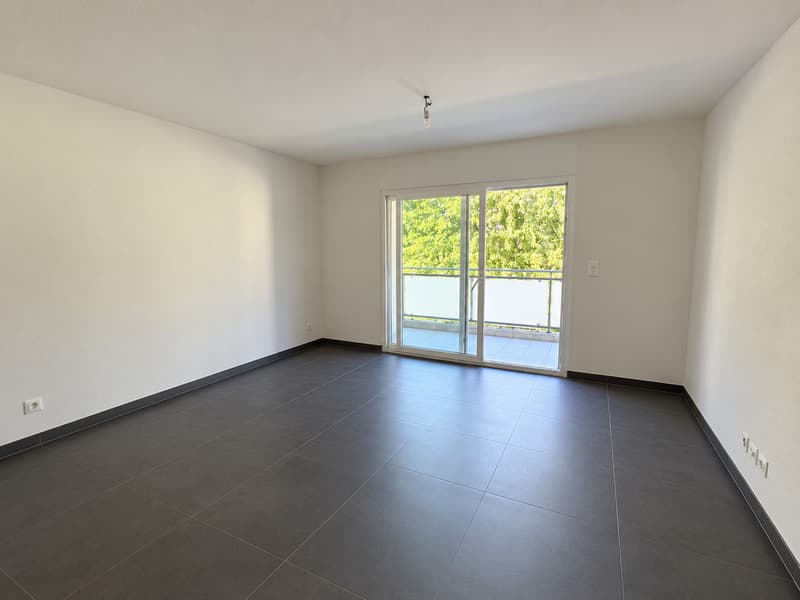 Joli appartement de 2.5 pièces (2)