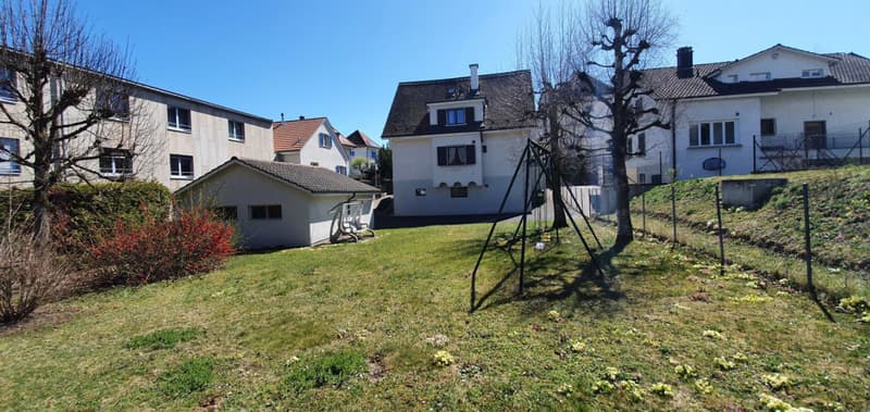 RARE : terrain à bâtir avec maison individuelle au quartier du Jura (2)