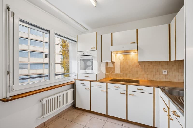 In Neuchâtel, close to Serrrières, 1 month of rent offered, 4-room apartment (10)