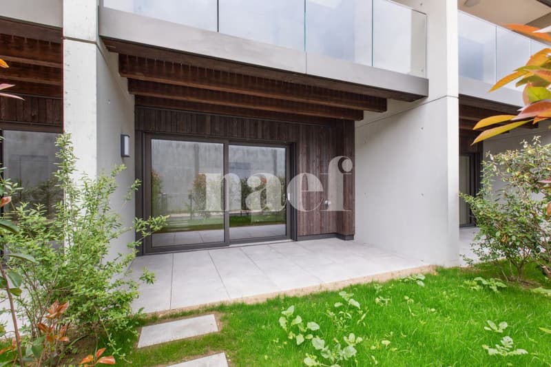 What if your next apartment had everything a true townhouse has? (9)