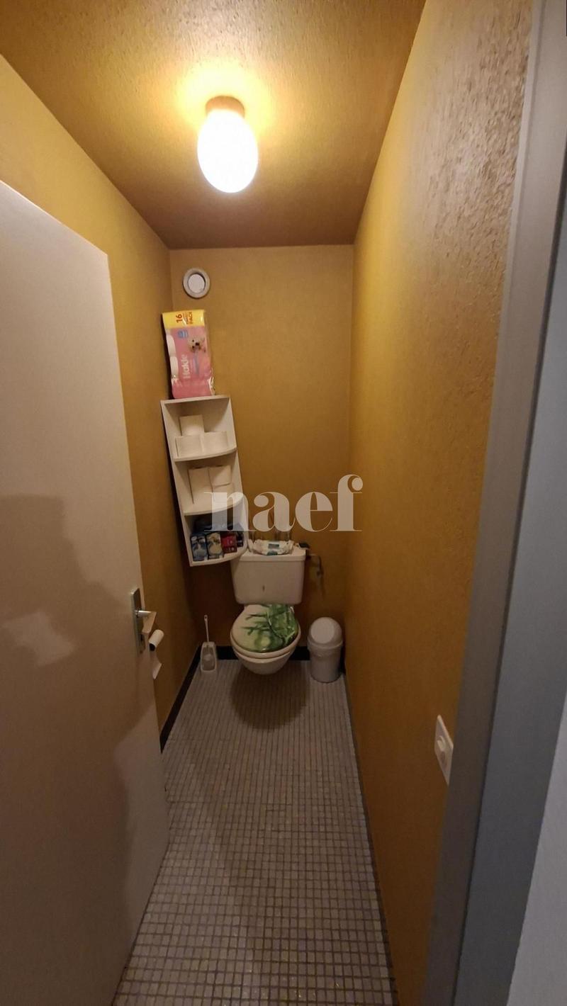 Apartment located in a quiet and green area, close to all amenities. (4)